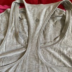 Lululemon grey tank size 6